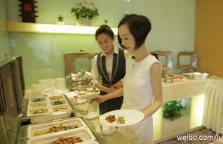 万达12个人吃瓜视频,一场视觉与味蕾的双重盛宴